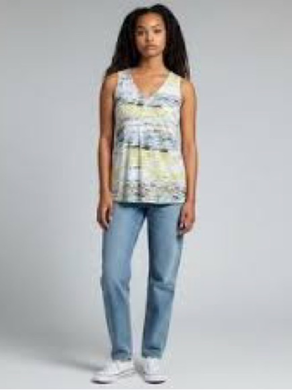 Koppen sleeveless athletic tank top with a V-neck